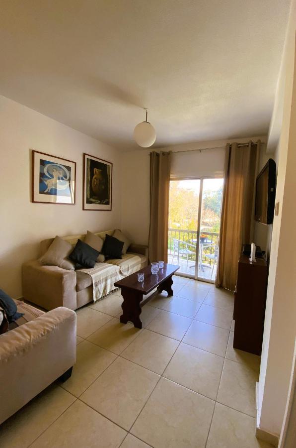 Penny'S Kato Paphos Apartment Eksteriør bilde